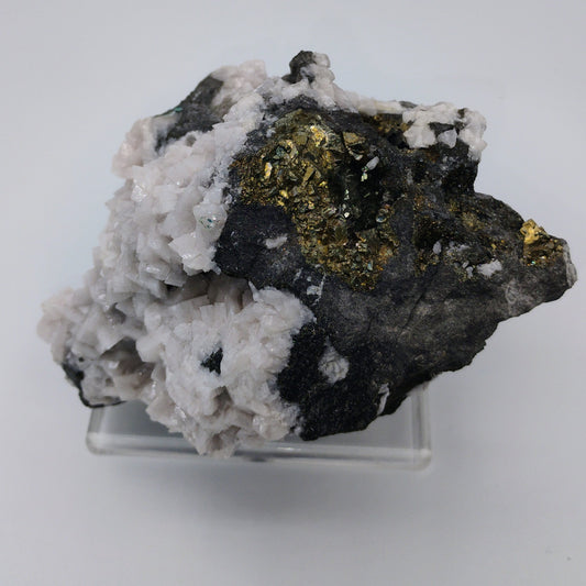 dolomite, pyrite et calcite