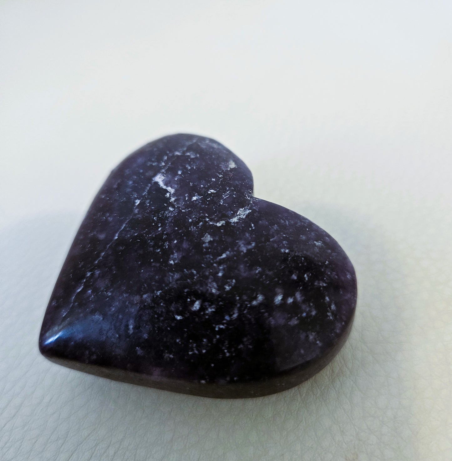 Purpurite en forme de coeur