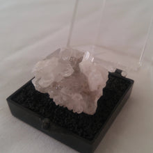 Charger l&#39;image dans la galerie, Quartz et calcite