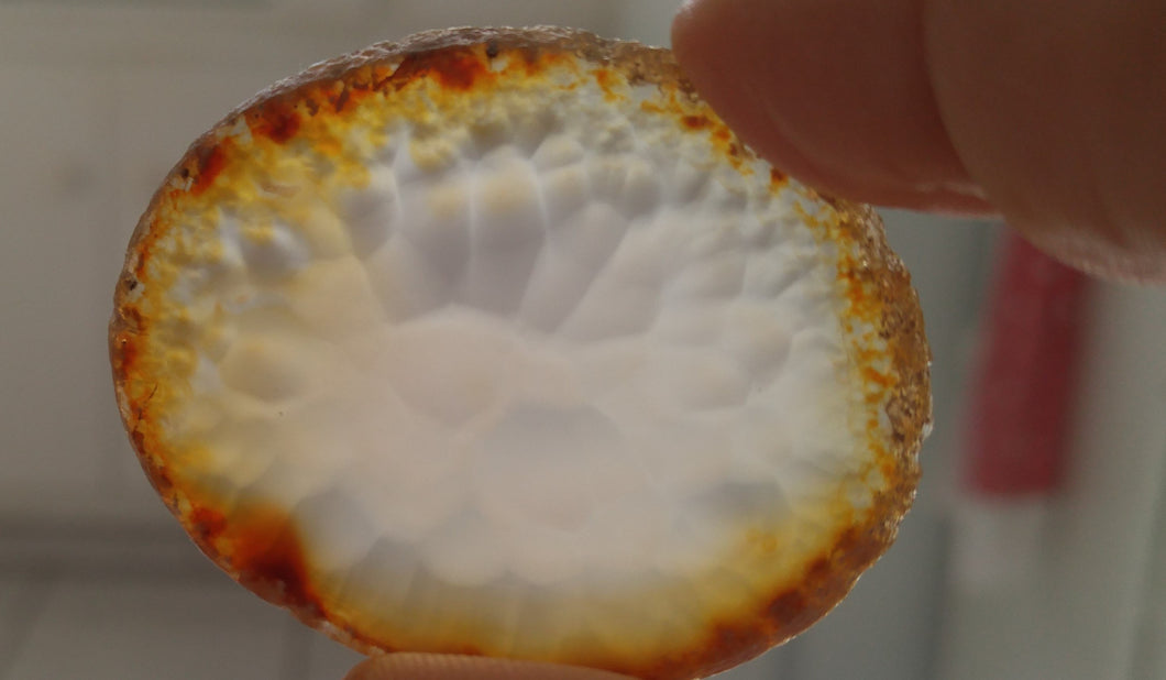 Agate tubulaire orangée